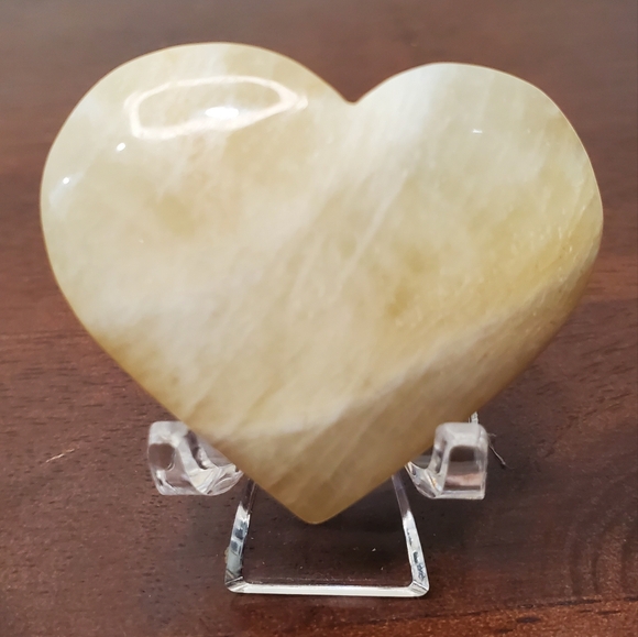 Moonstone Crystal Heart - Picture 4 of 16